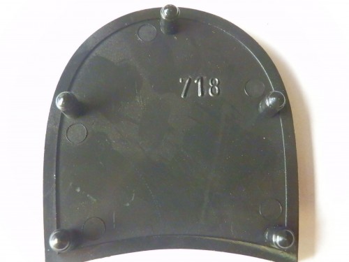  718