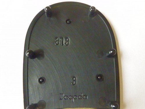  J 813 (3)